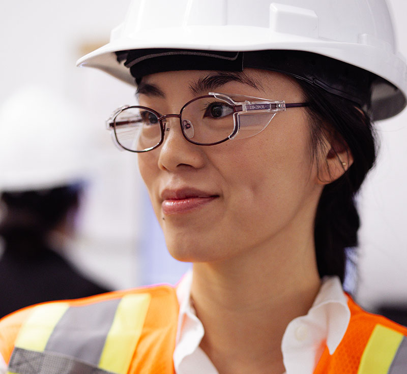 Woman wearing Roxy frames